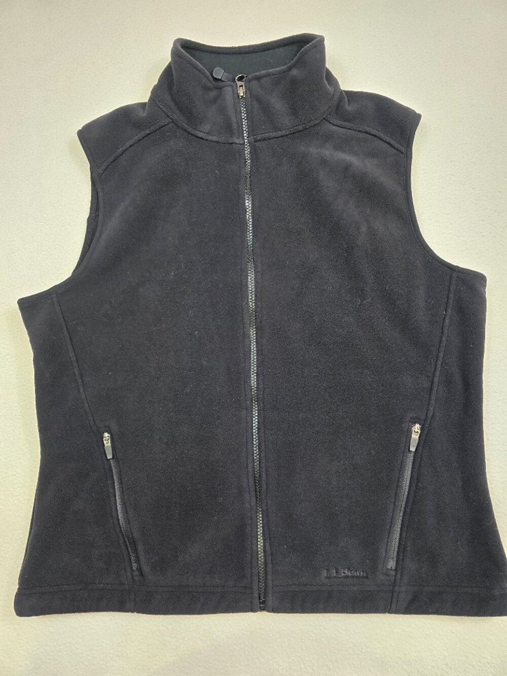 LL Bean Womens Fleece Vest Black Large Reg Zip Pockets Polyester